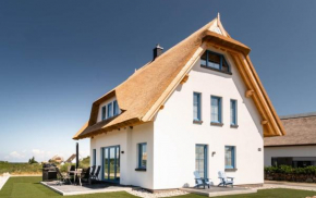 Reetdachhaus Ankerplatz mit Sauna und Kamin